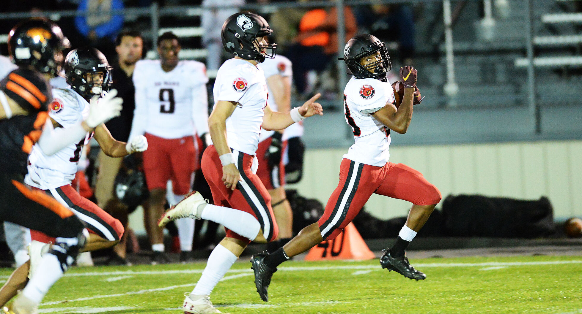 Sun-Prairie-East-at-Oregon-football-01-I7X0504-09232022204852